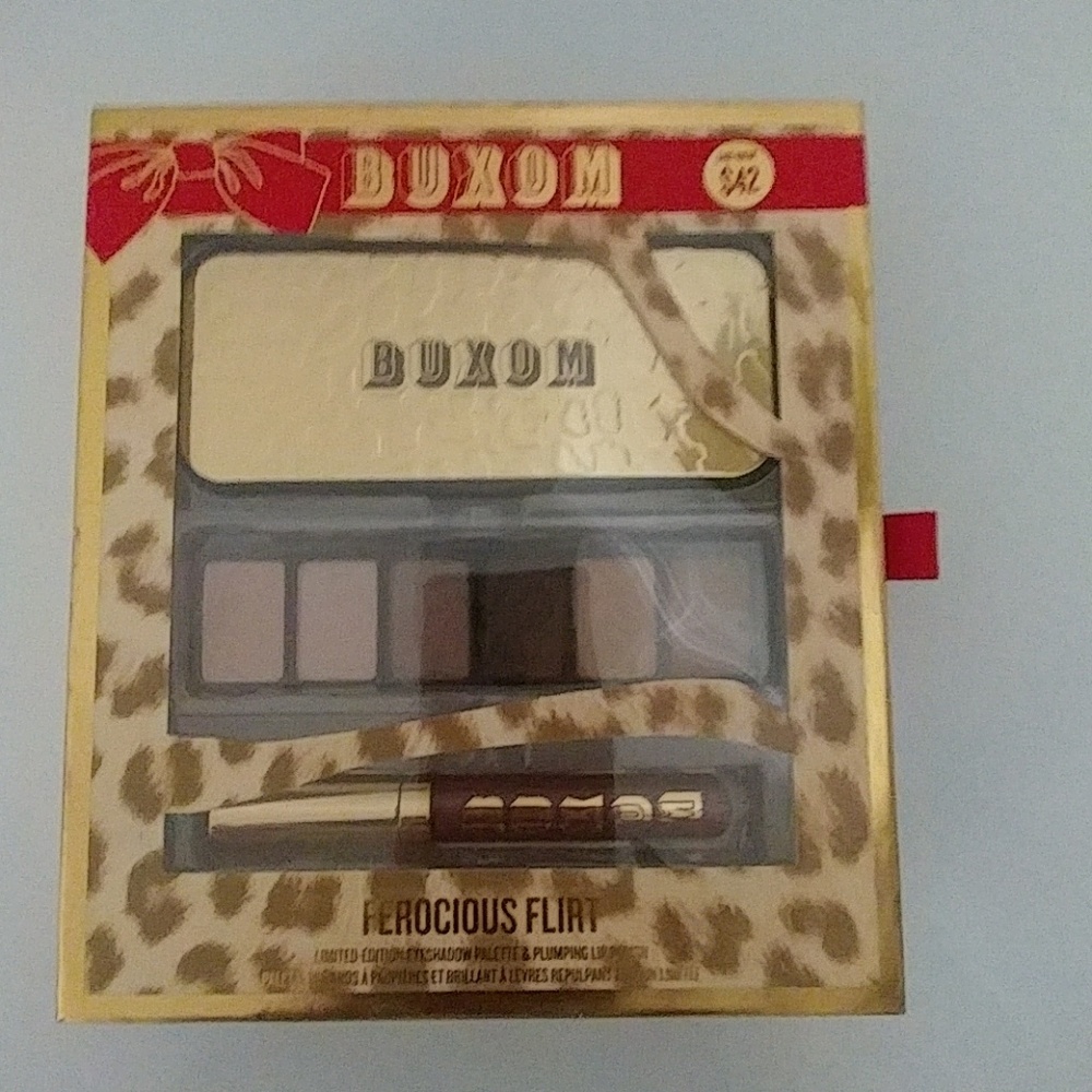 Buxom Eyeshadow & Lip Plumping Polish Combo